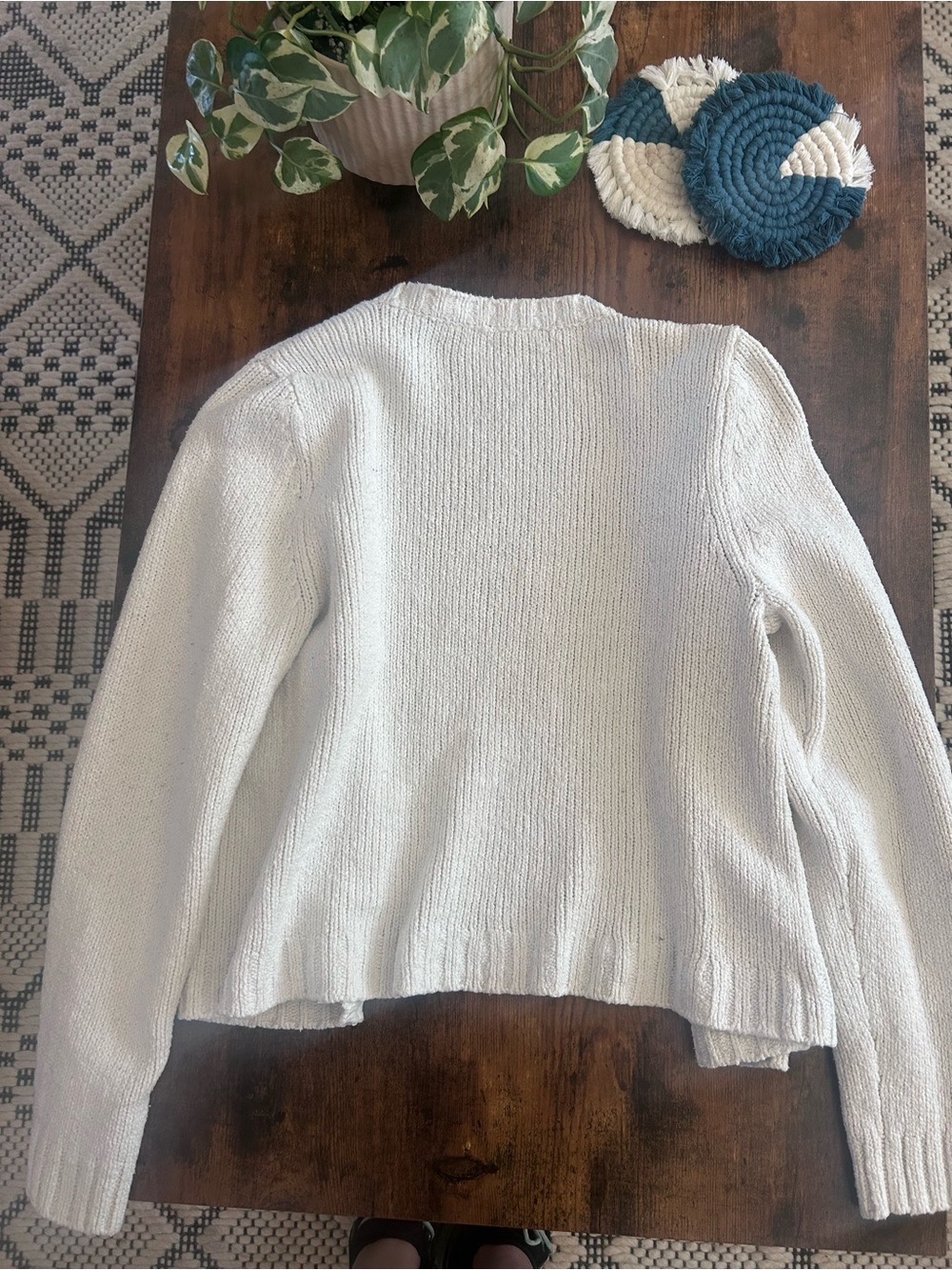 Abercrombie Light Cream Button-Front Women’s Sweater Cardigan - Picture 2 of 4